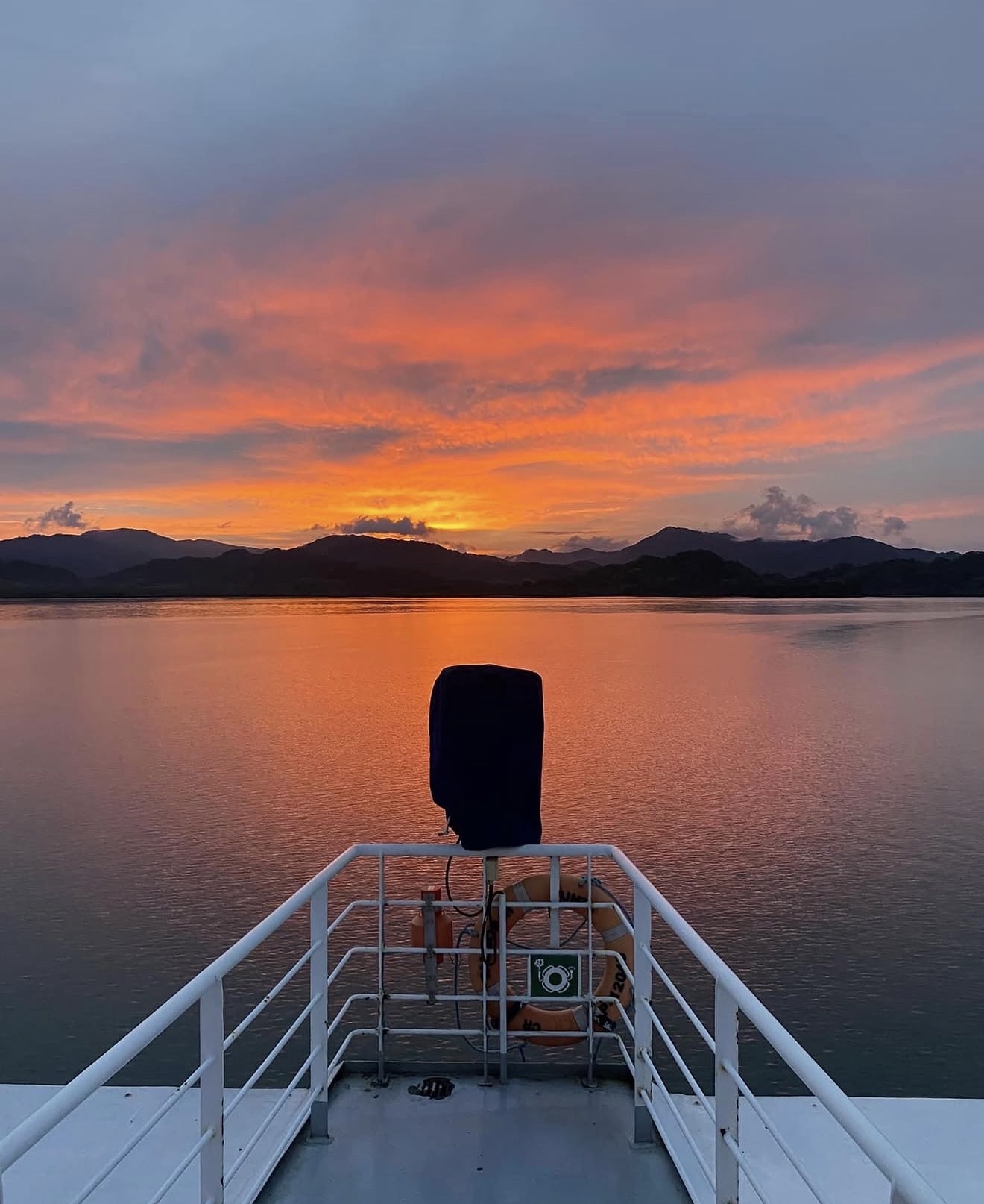 Costa Rica Ferry Guide: Puntarenas to Paquera and Playa Naranjo - Image 1