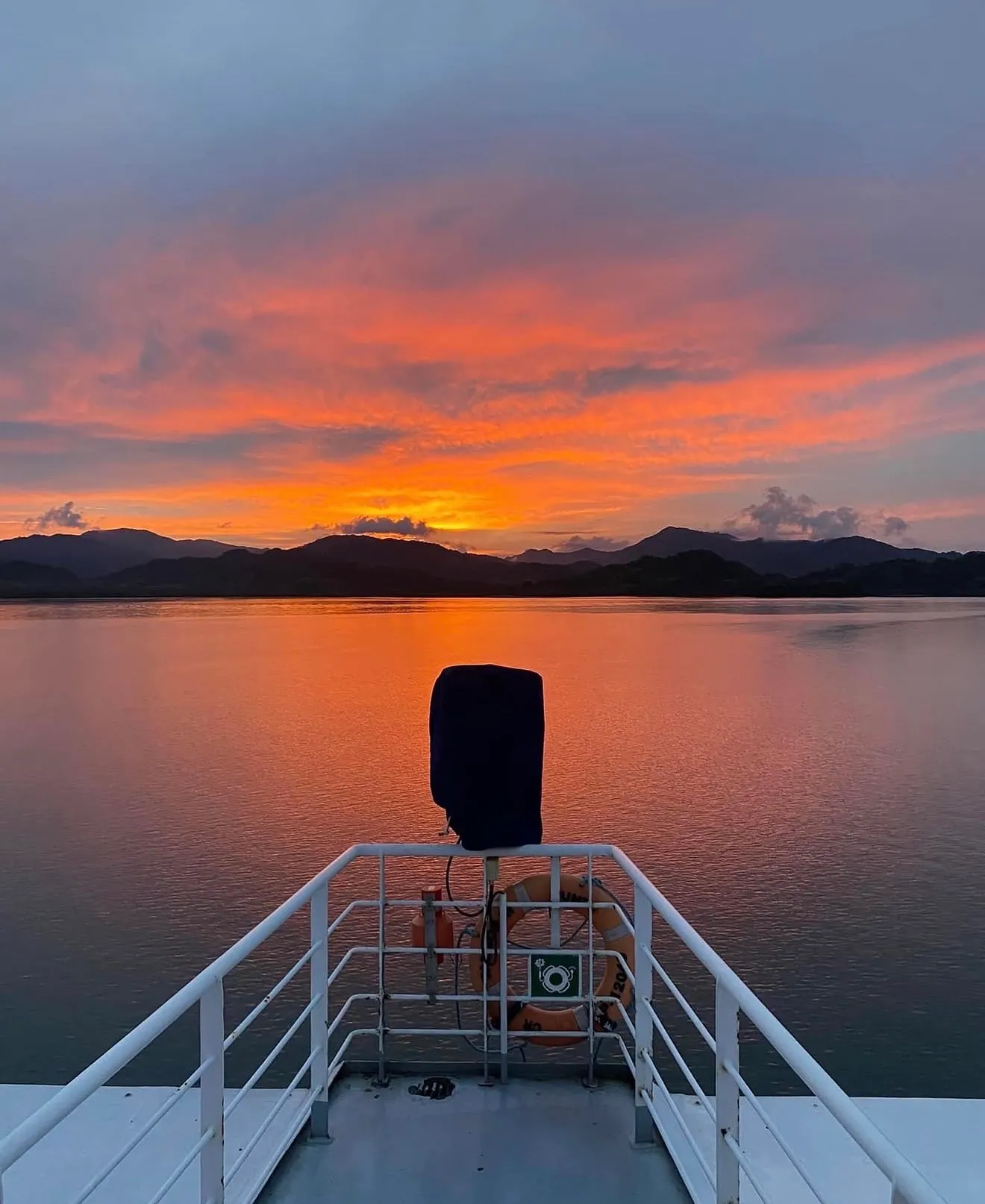 Costa Rica Ferry Guide: Puntarenas to Paquera and Playa Naranjo - Image 1