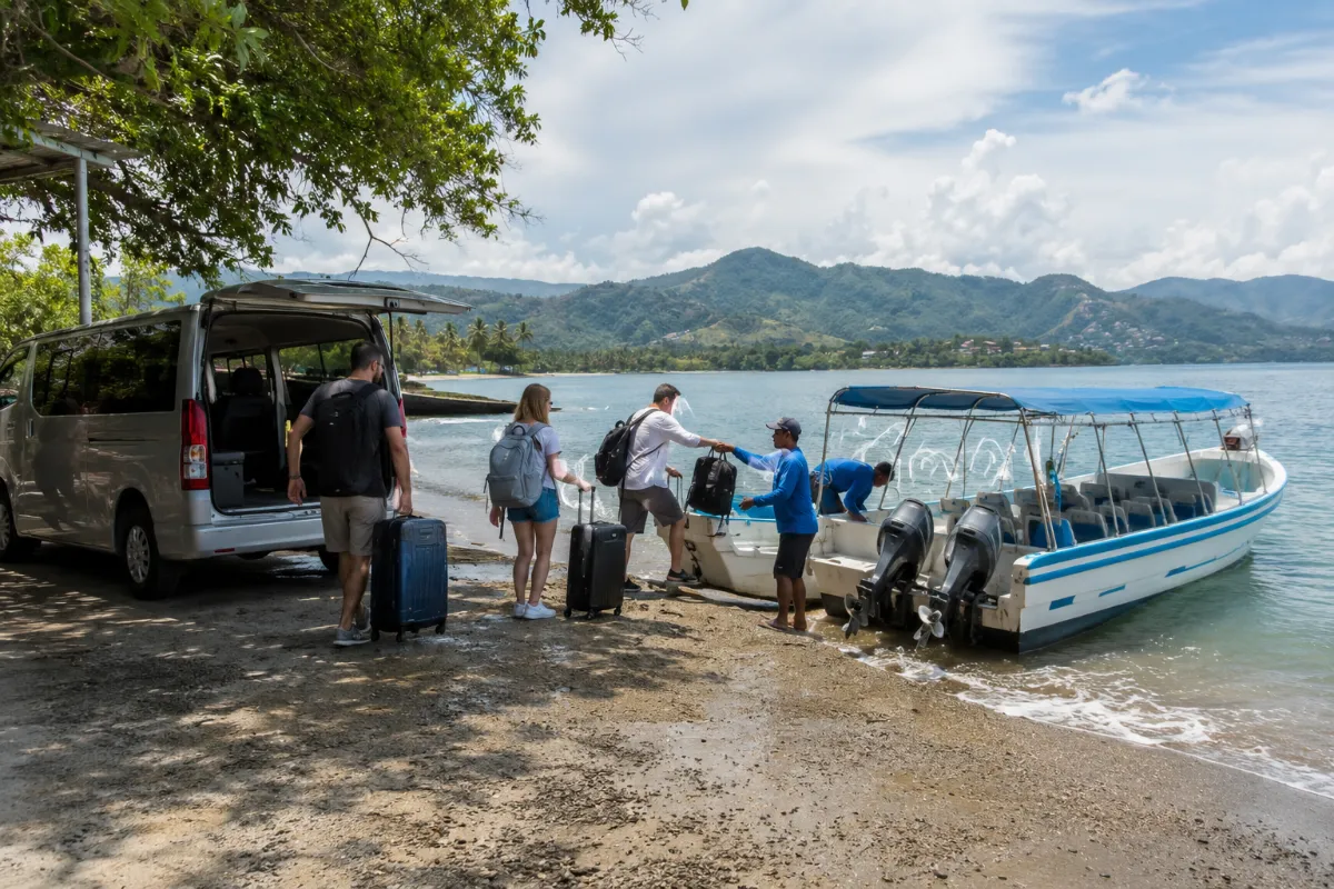 How to Get from Dominical to Santa Teresa