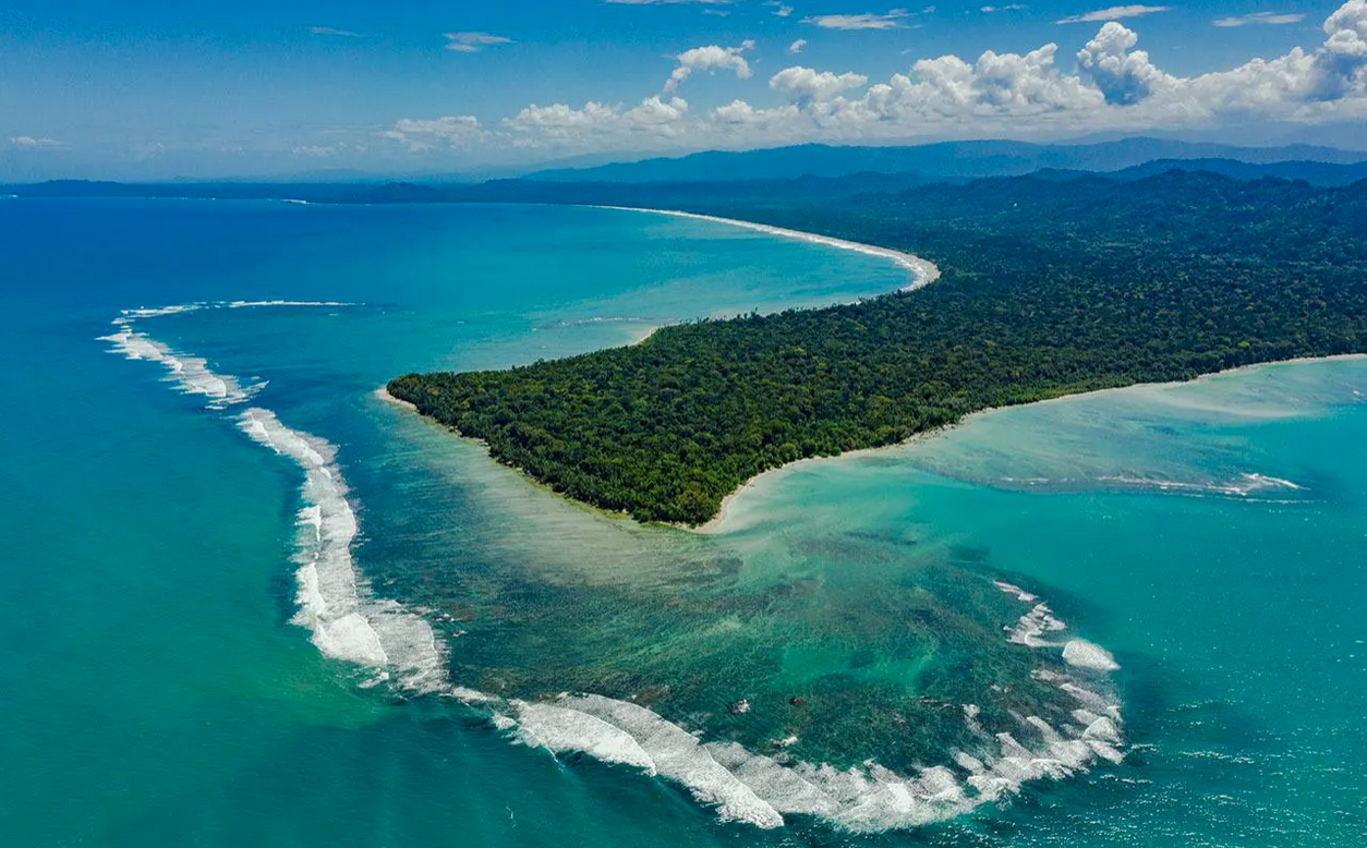 How to get to Cahuita