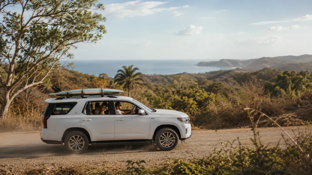 Liberia Airport Shuttle | Private & Shared LIR Transfers - Image 1