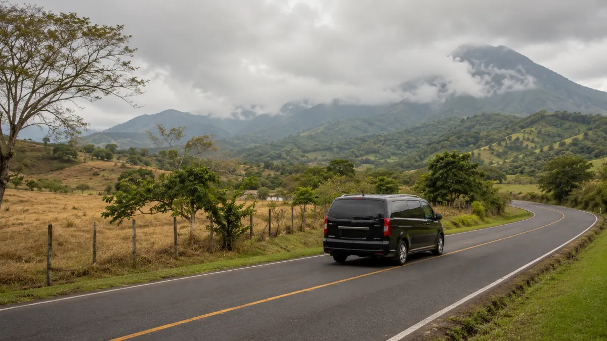 Playas del Coco to La Fortuna - Shared Shuttle - Image 1