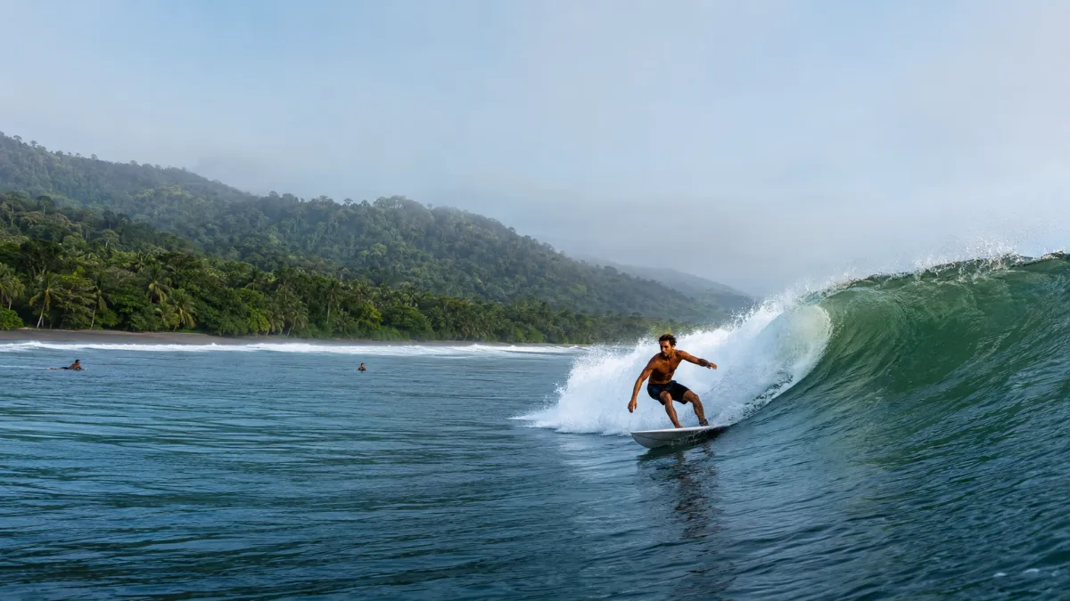 Surfing in Dominical